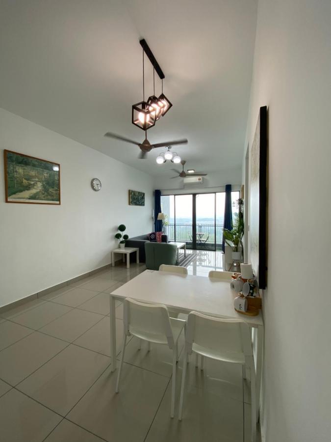 Bangi Almyra Suite Buitenkant foto