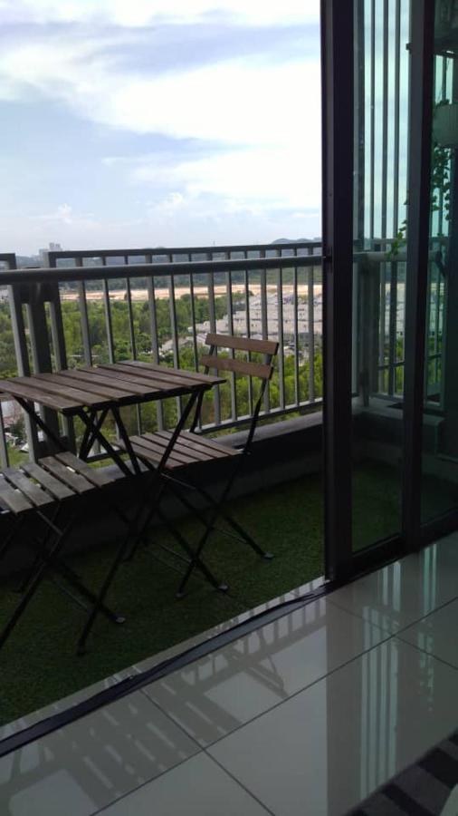 Bangi Almyra Suite Buitenkant foto