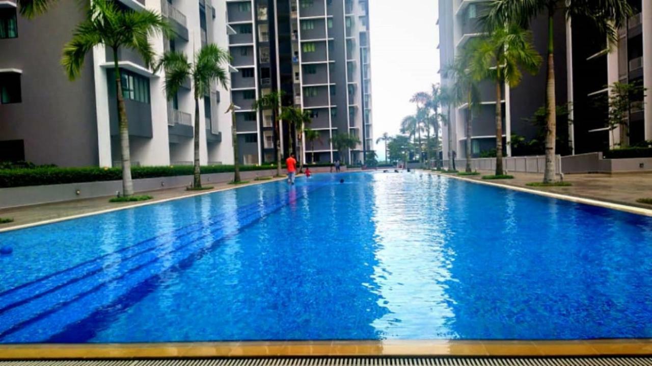 Bangi Almyra Suite Buitenkant foto