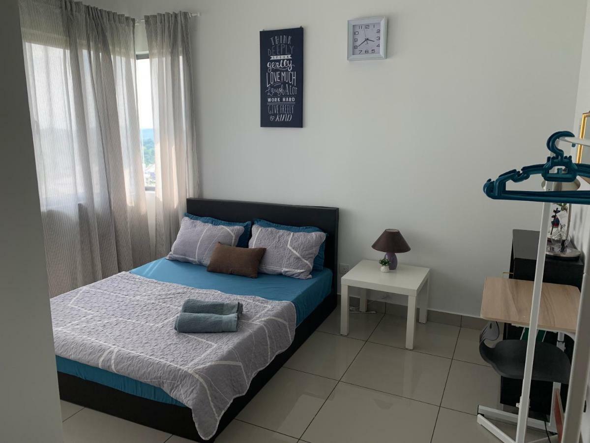 Bangi Almyra Suite Buitenkant foto