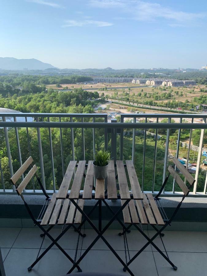 Bangi Almyra Suite Buitenkant foto