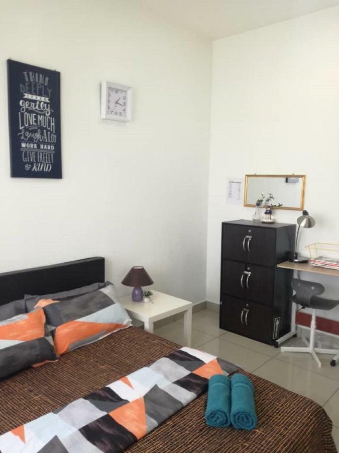 Bangi Almyra Suite Buitenkant foto