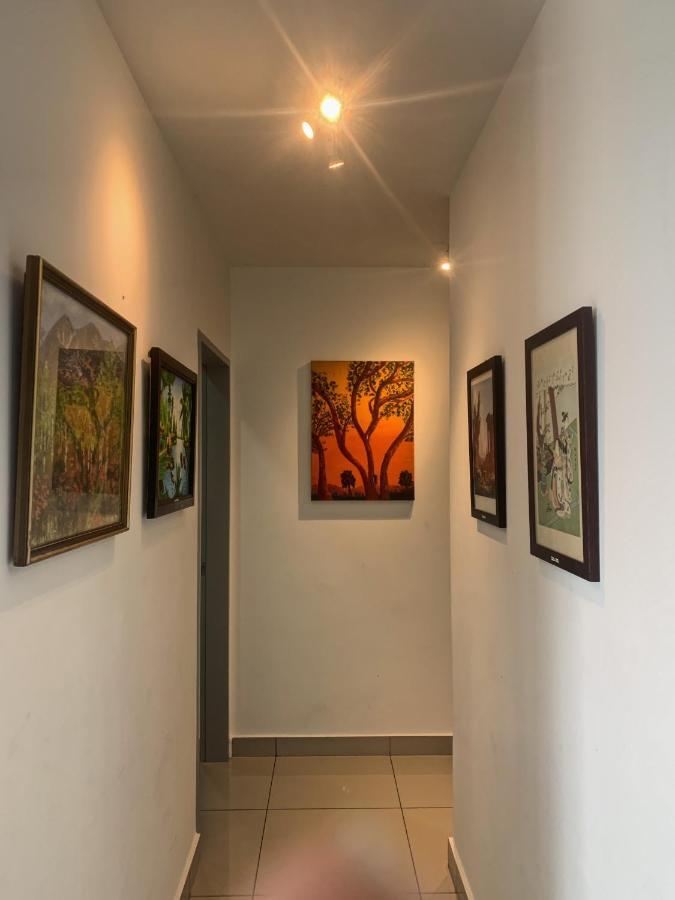 Bangi Almyra Suite Buitenkant foto