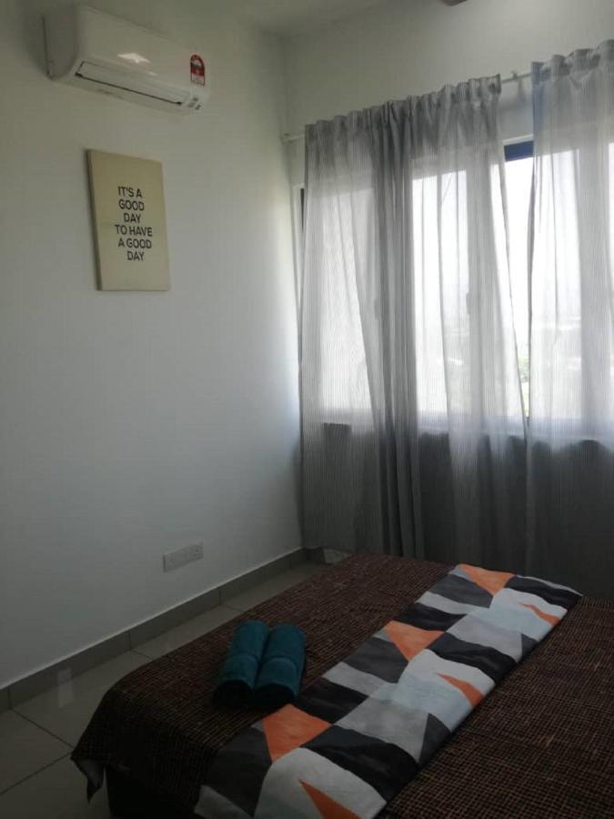 Bangi Almyra Suite Buitenkant foto