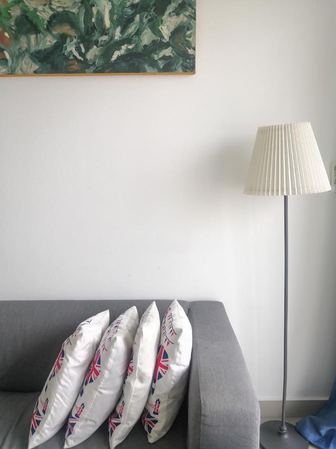 Bangi Almyra Suite Buitenkant foto